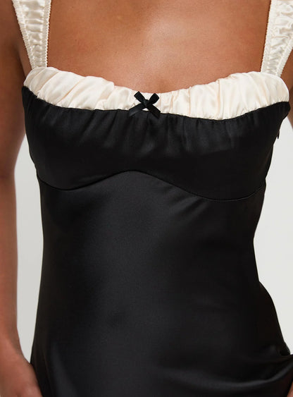 Emmert Maxi Dress Black